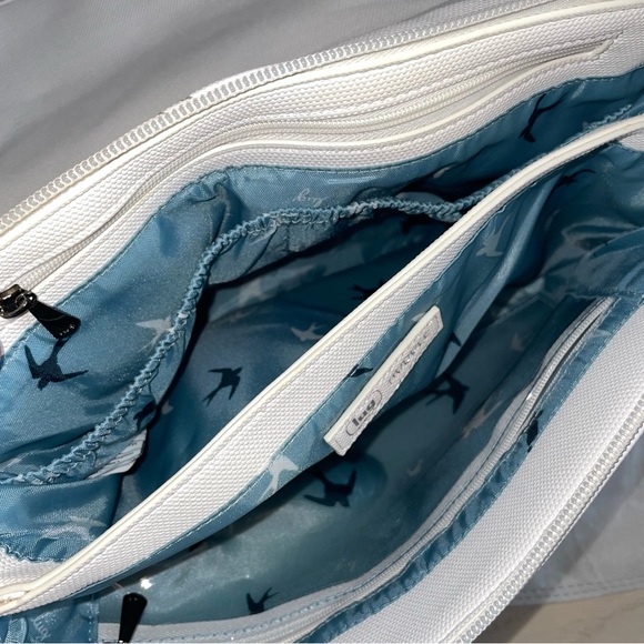 ❌SOLD❌ LUG | Huddle Matte Luxe VL | White - Picture 4 of 8